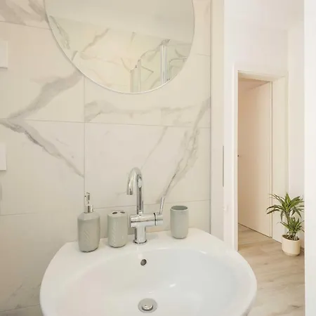 Сasa de vacaciones Eco House - 100 M From The *