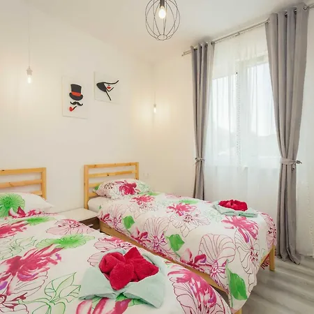 Eco House - 100 M From The