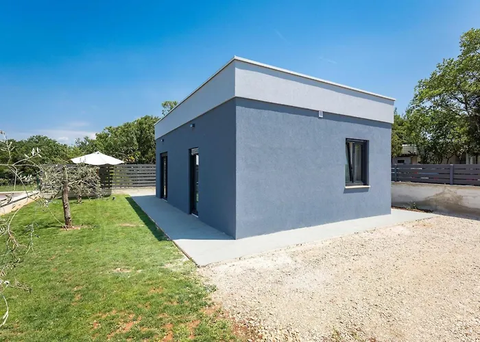 Casa vacanze House In Near Rock Peroj